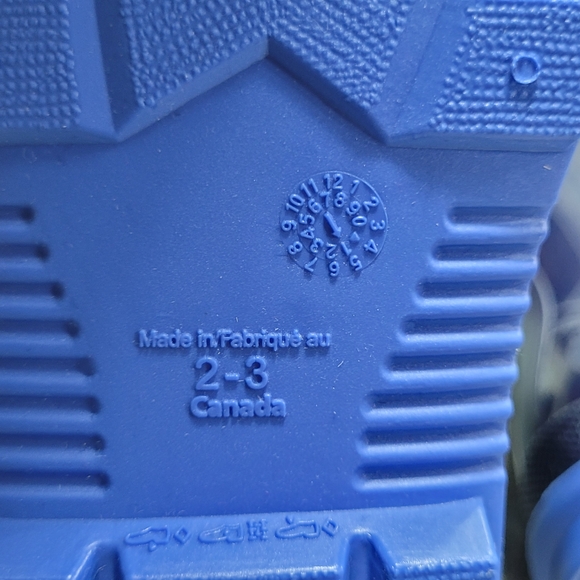 Wonder Nation Boy's  Rain Boots - Picture 7 of 7